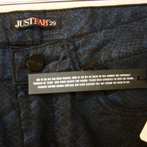 New JustFab Skinny Jeans - Picture 4 of 4
